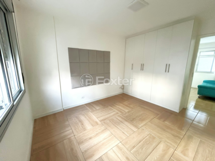 Image 7 - 869867