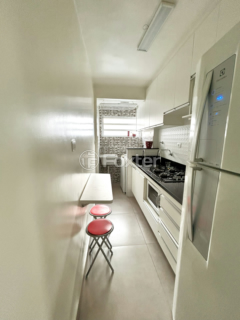 Image 10 - 869867
