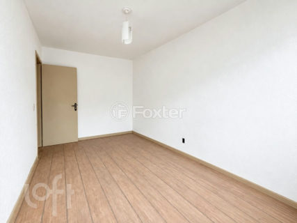 Image 7 - 869951