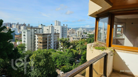 Image 11 - 870031