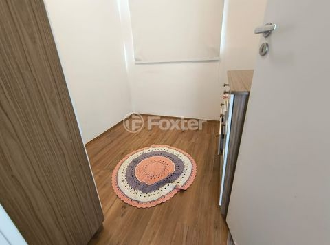 Image 17 - 870137