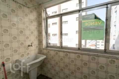 Image 9 - 870139