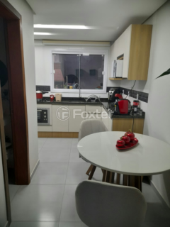 Image 3 - 870556