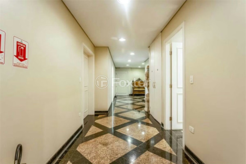Image 7 - 870559