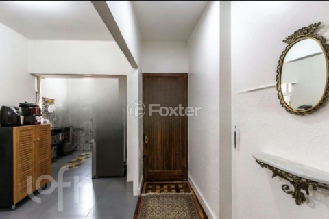 Image 8 - 870610