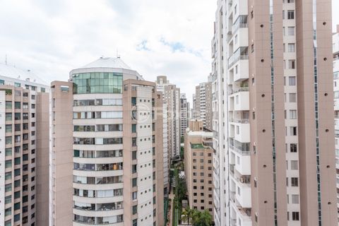 Image 6 - 870679