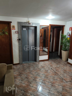 Image 9 - 870768