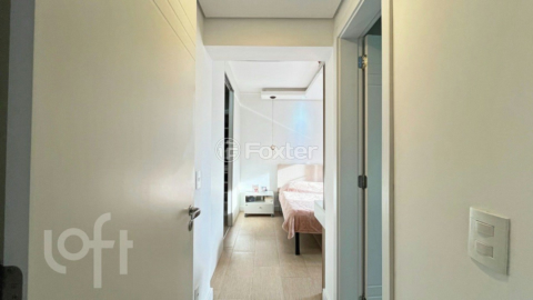 Image 33 - 870778