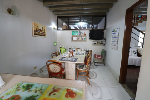 Image 9 - 870792