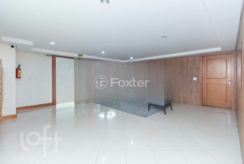 Image 21 - 870864