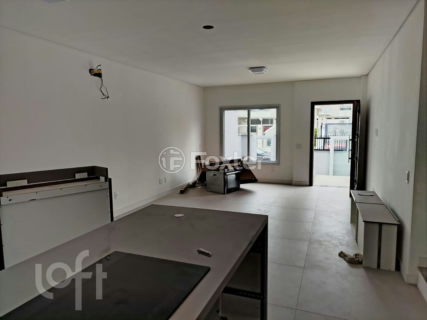 Image 3 - 871591