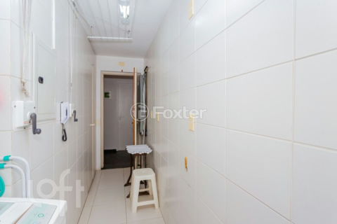 Image 32 - 871745