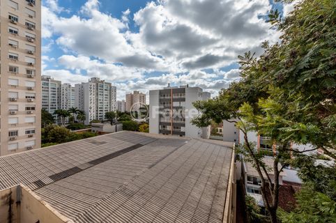 Image 31 - 872101