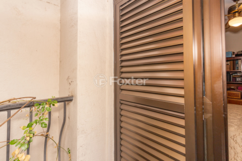 Image 53 - 872104