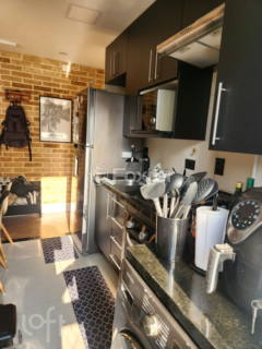 Image 7 - 872220