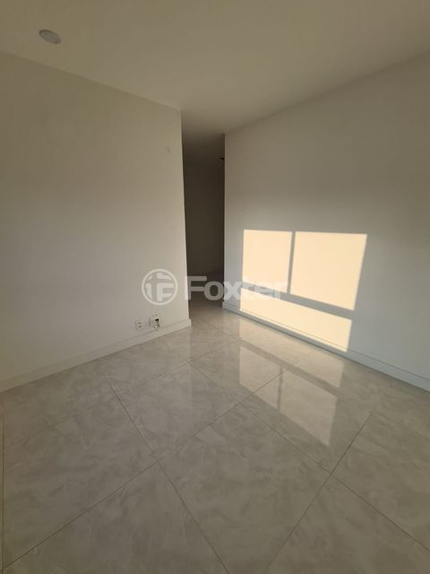 Image 30 - 872231