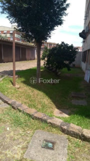 Image 8 - 872258