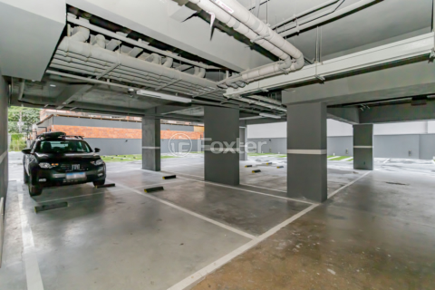 Image 17 - 872367