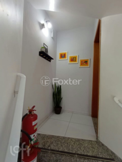 Image 3 - 872389