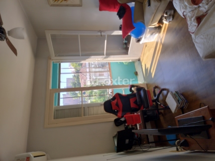 Image 10 - 872489