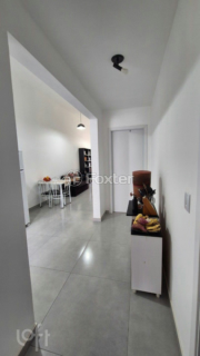 Image 9 - 872702
