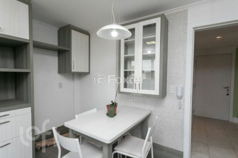 Image 30 - 872713