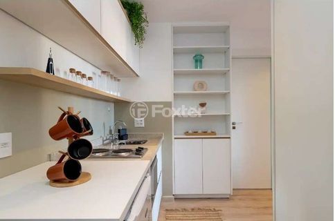 Image 7 - 872798