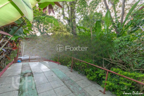 Image 44 - 872858