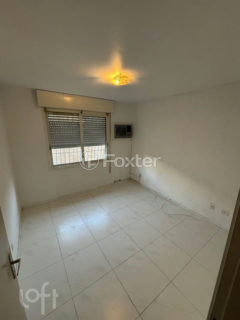 Image 3 - 872934