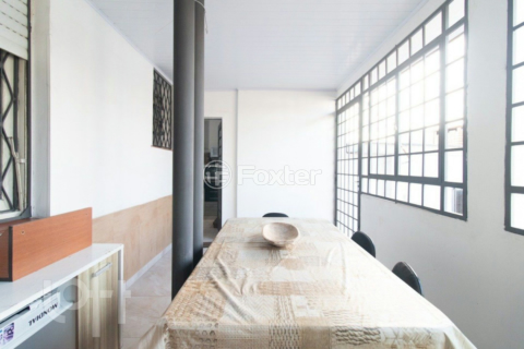 Image 17 - 872979
