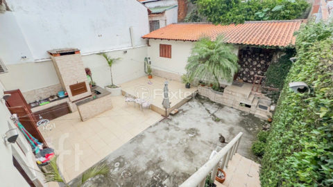 Image 25 - 873228