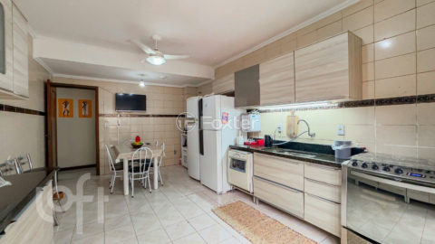 Image 42 - 873228