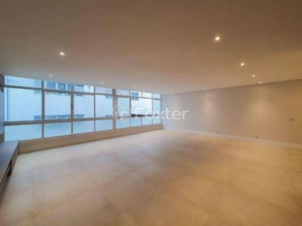 Image 7 - 873247