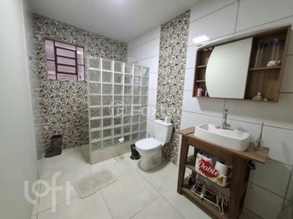Image 9 - 873255