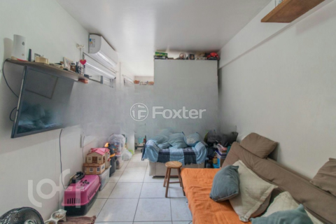 Image 6 - 873313