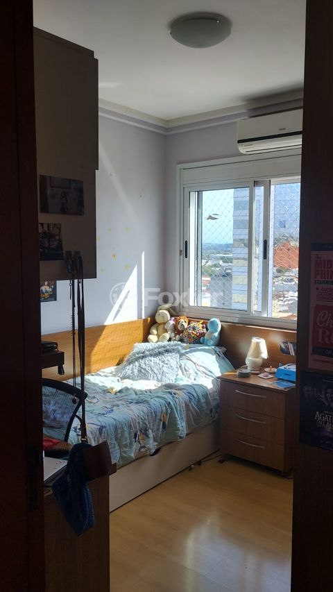 Image 6 - 873341
