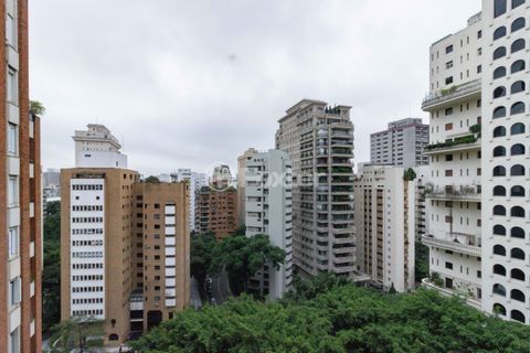 Image 5 - 873379