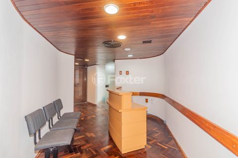 Image 7 - 873411