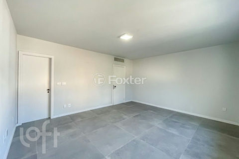 Image 21 - 873471