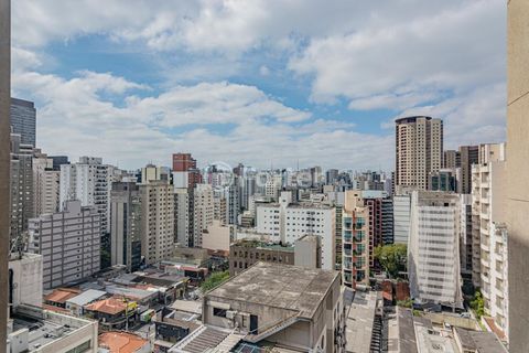 Image 15 - 873570
