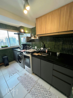 Image 8 - 873608