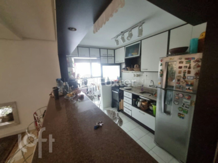 Image 4 - 873642