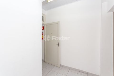 Image 9 - 873671