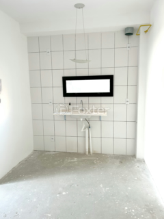 Image 4 - 873690