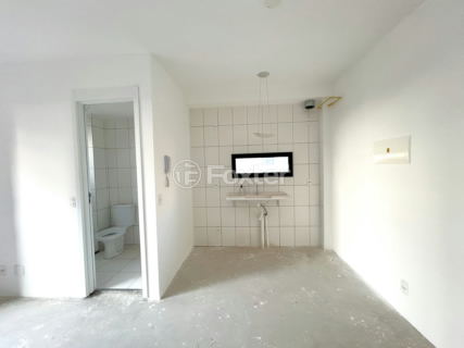 Image 3 - 873690