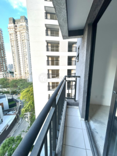Image 8 - 873690