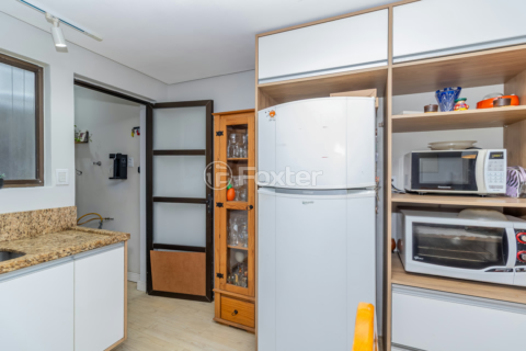 Image 8 - 873776
