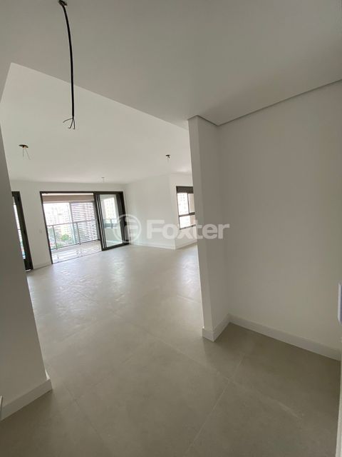 Image 7 - 874083