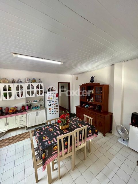 Image 3 - 874272
