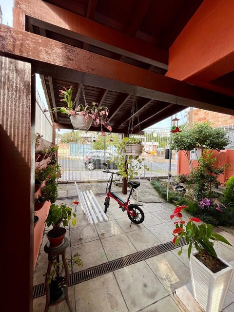 Image 20 - 874272